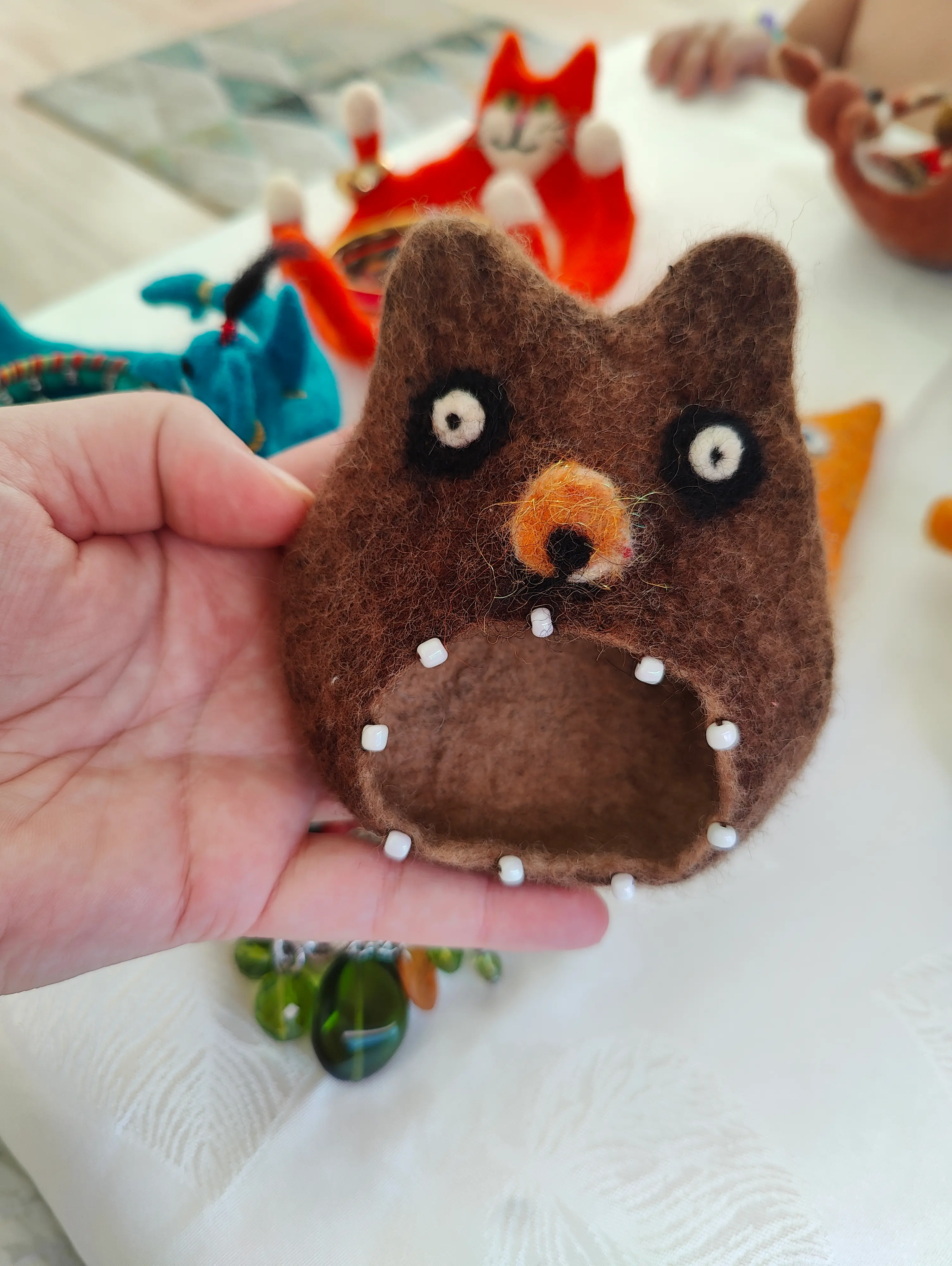 Мечо с пълната уста – thumbnail 3