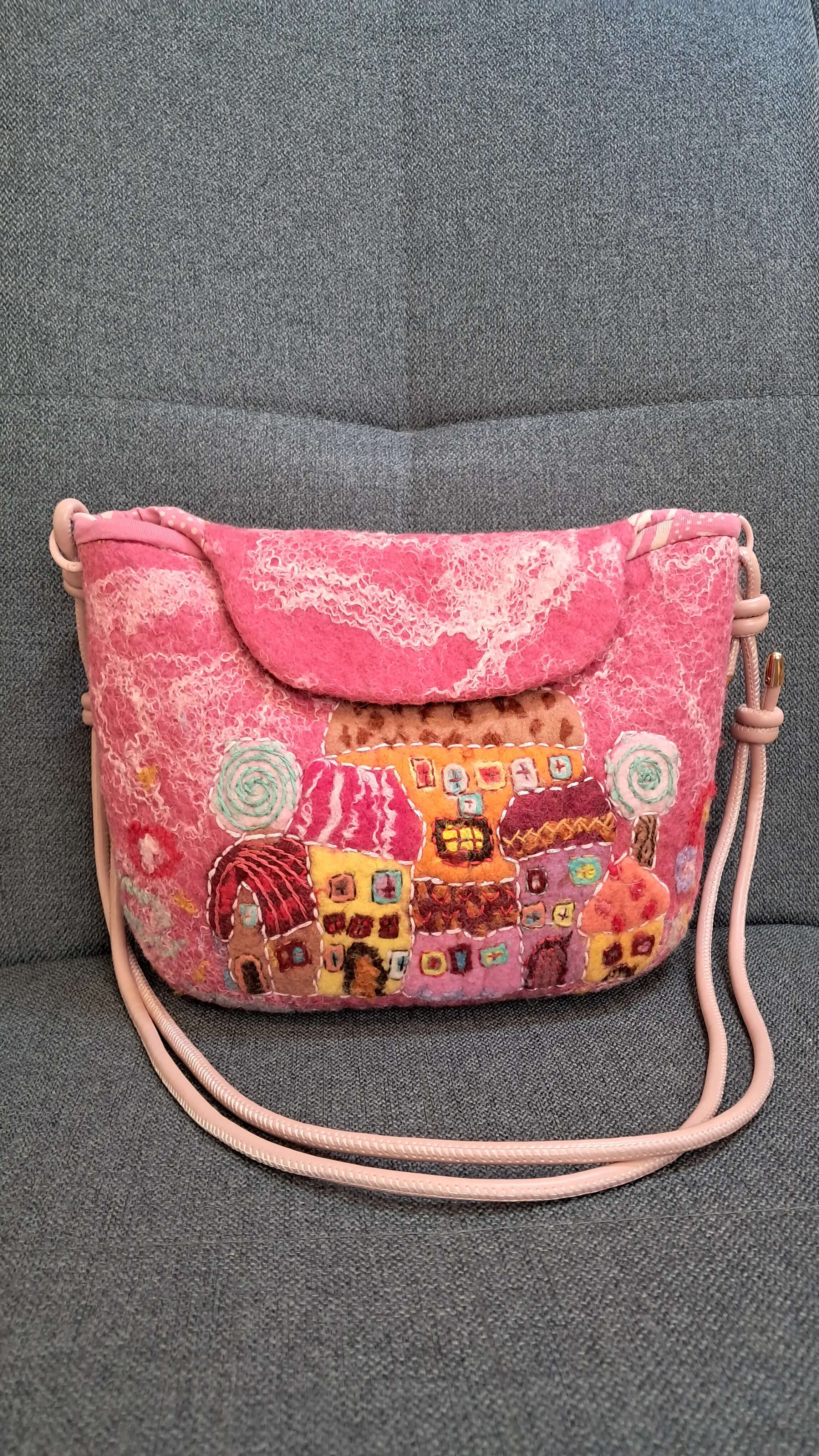 Арт чанта „Градът на чудесата“